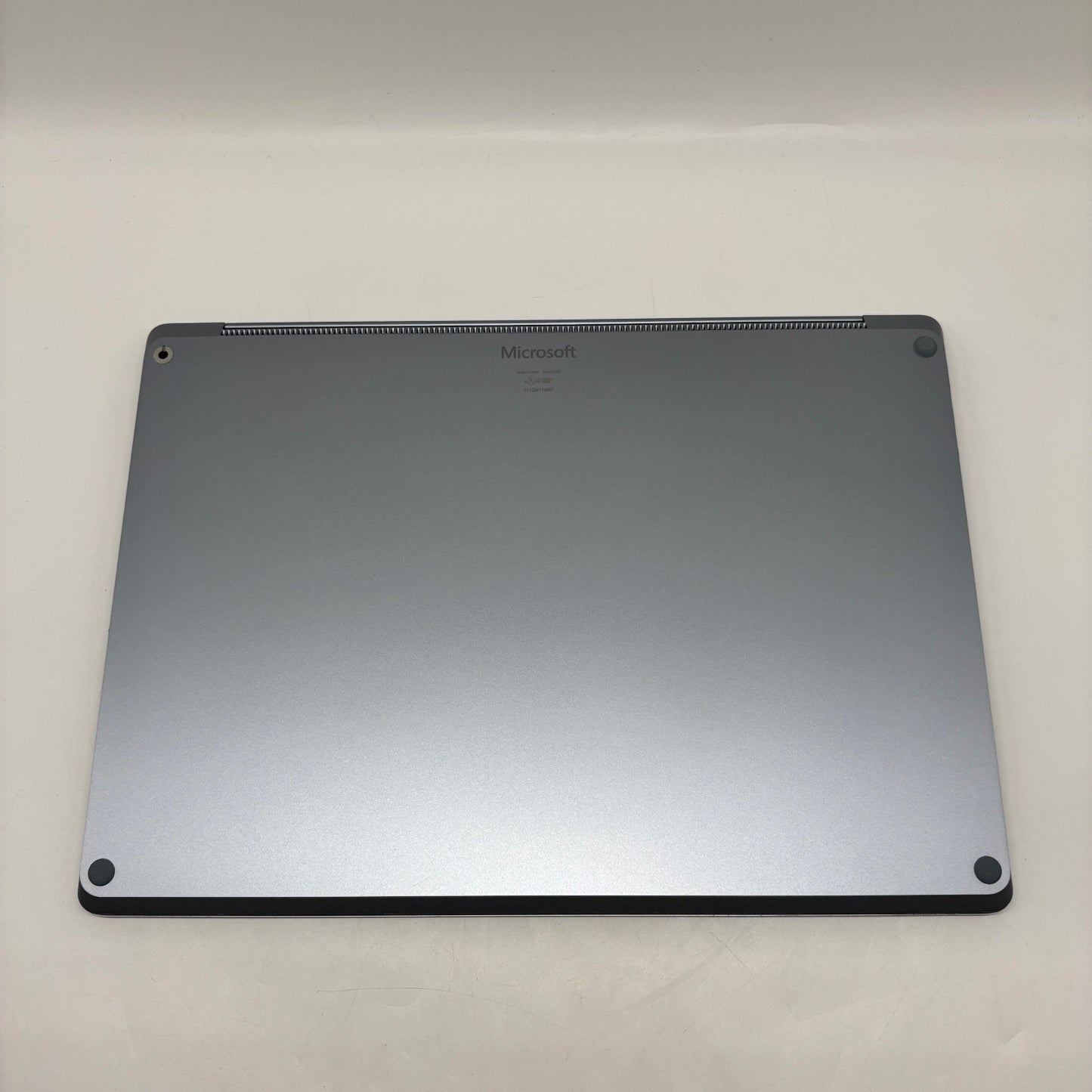 Microsoft Surface Laptop 4 1950 13.5" i7-1185G7 3.0GHz 16GB RAM 512GB SSD