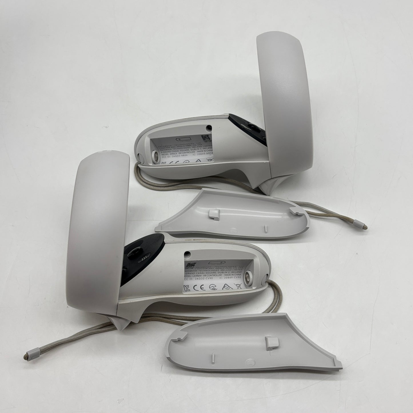Meta Quest 2 256GB Standalone All-in-One VR Headset KW49CM