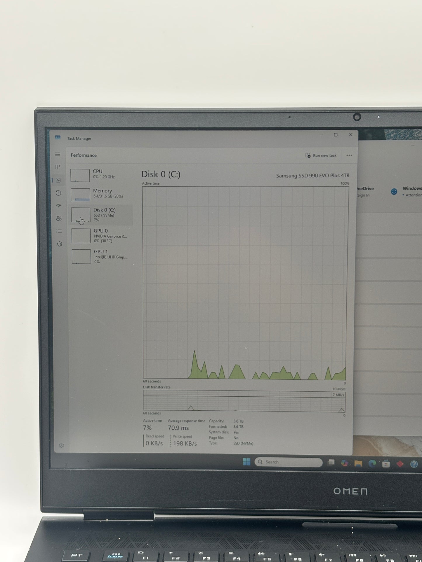 HP Omen 17-CM2002CA 17.3" i7-13700HX 2.1GHz 32GB RAM 4TB SSD GeForce RTX 4060