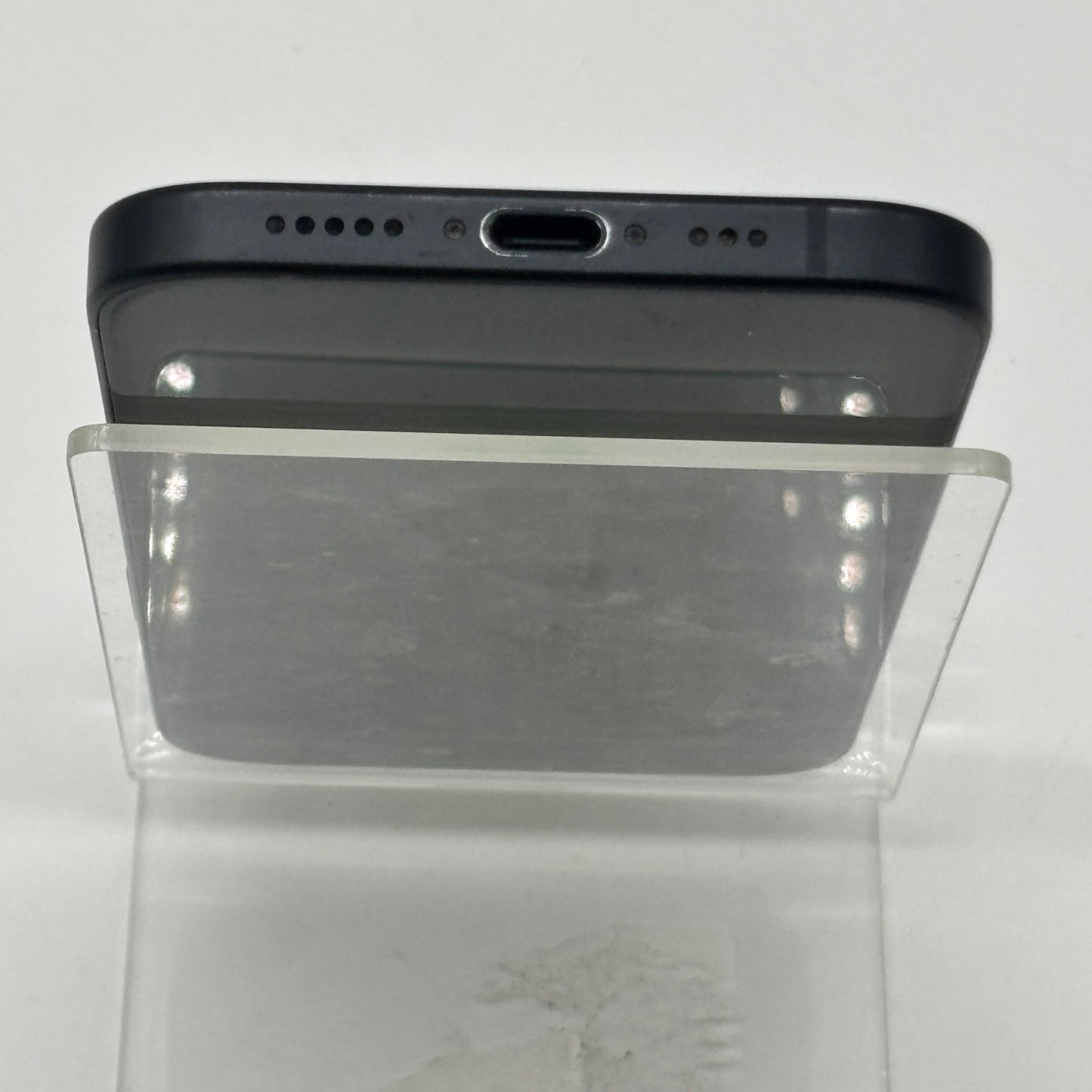 Unlocked Apple iPhone 15 128GB 26.2 Black MTLV3LL/A