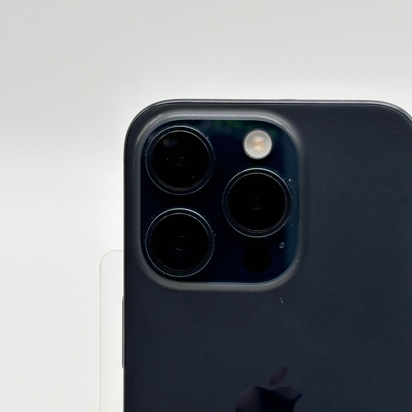 Unlocked Apple iPhone 15 Pro 256GB 26.1 Blue MTQV3LL/A