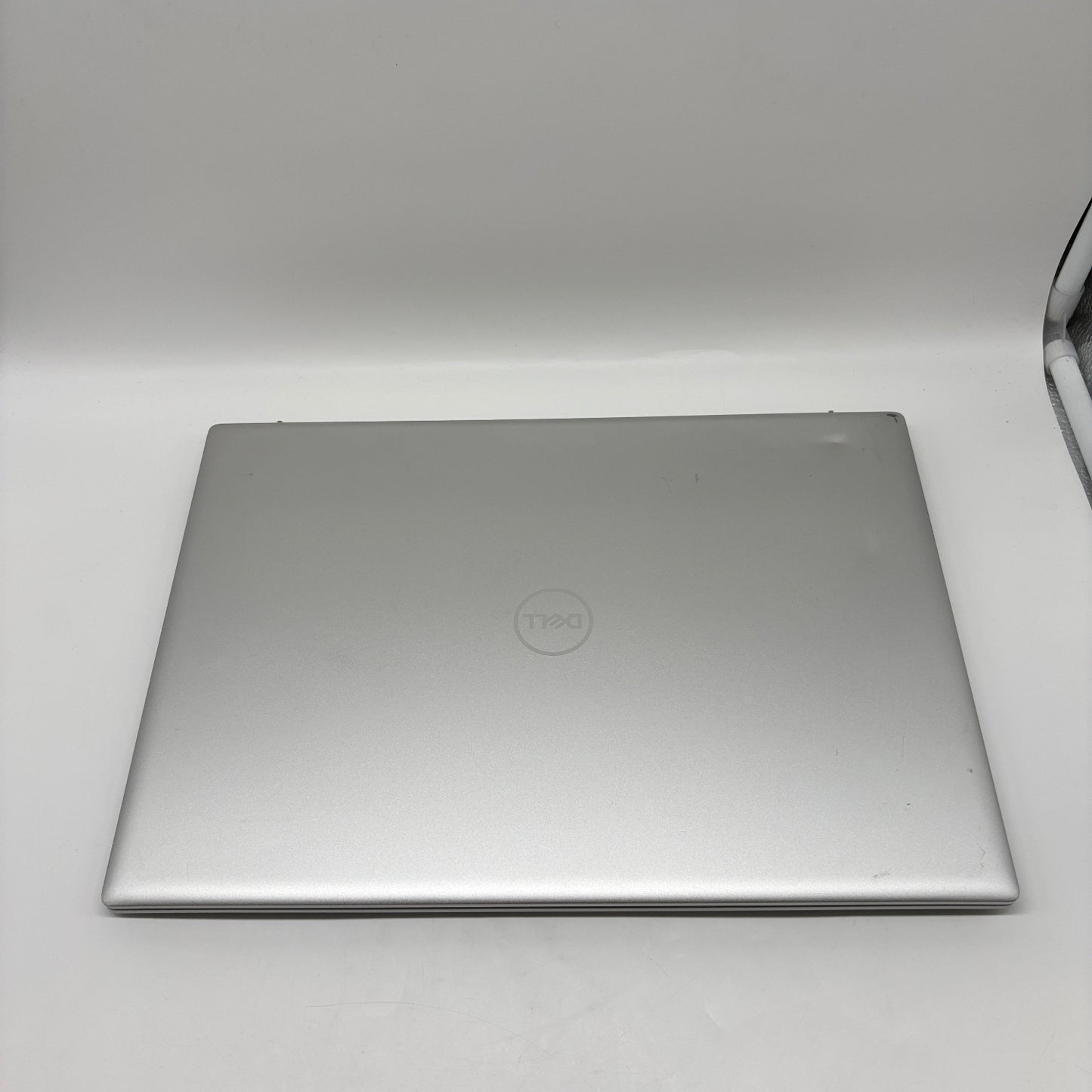 Dell Inspiron 16 5635 P125F 16" AMD Ryzen 5 7000 Series 2.0GHz 16GB RAM 512GB