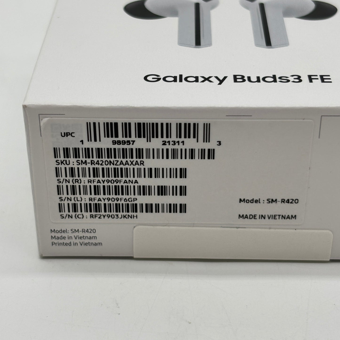 New Samsung Galaxy Buds3 SM-R4620 Noise Cancelling Wireless Bluetooth Earbuds White