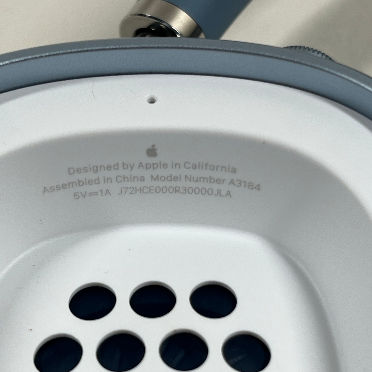 Apple AirPods Max USB-C Wireless Over-Ear Headphones BLUE MWW63AM/A