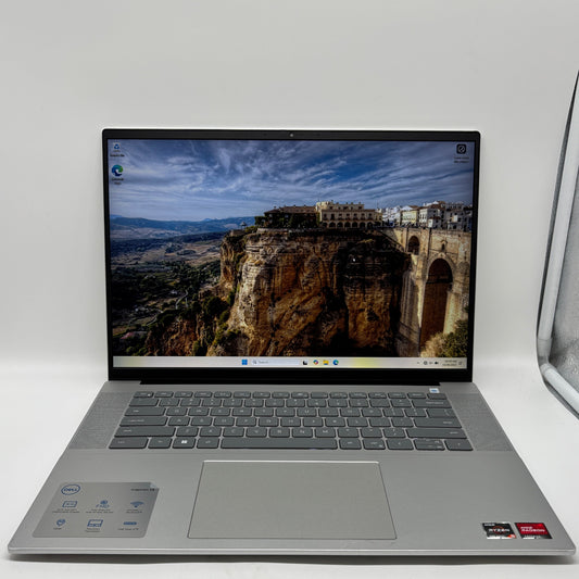 Dell Inspiron 16 5635 P125F 16" AMD Ryzen 5 7000 Series 2.0GHz 16GB RAM 512GB