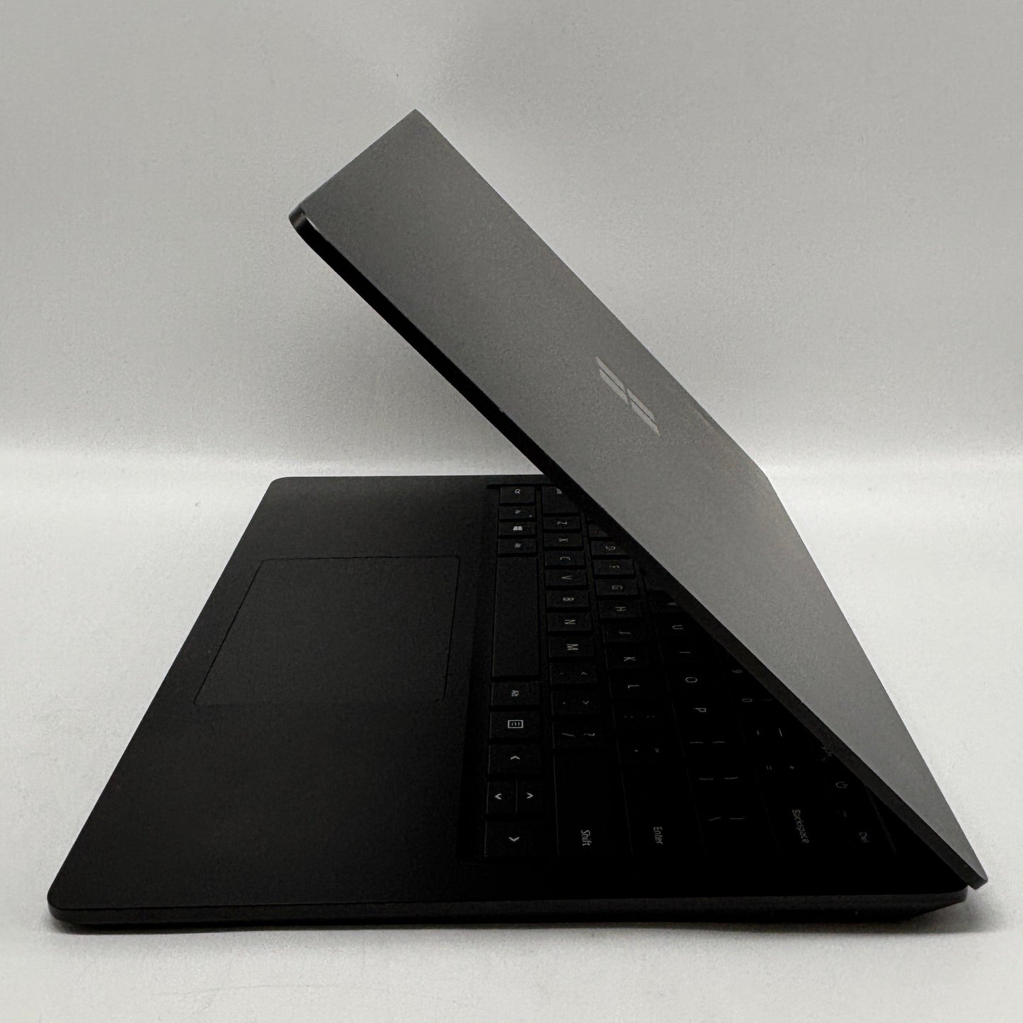 Microsoft Surface Laptop 4 1950 13.5" i7-1185G7 3.0GHz 16GB RAM 512GB SSD