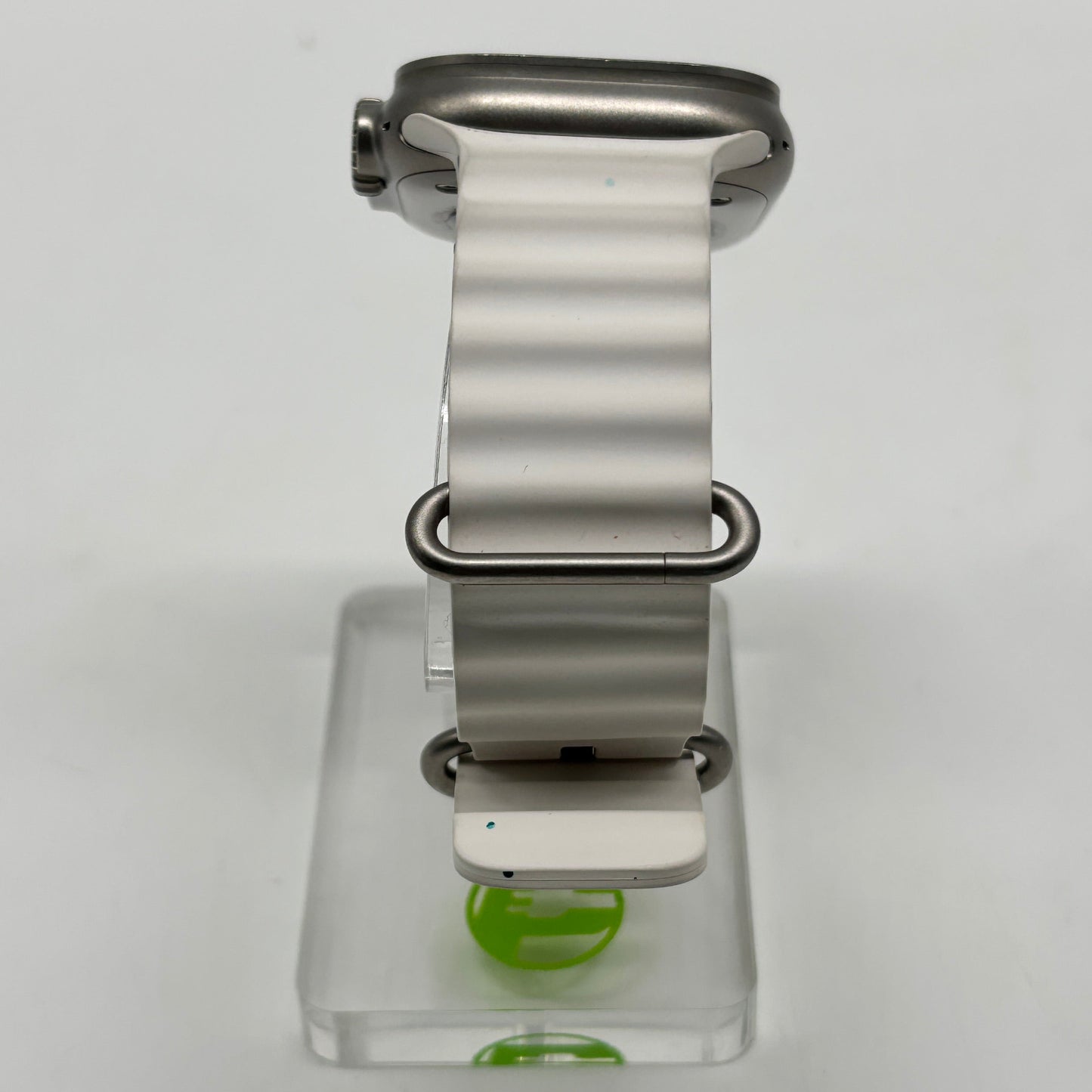 Unlocked Apple Watch Ultra 49MM Natural Titanium White Magnetic Link MNH83LL/A