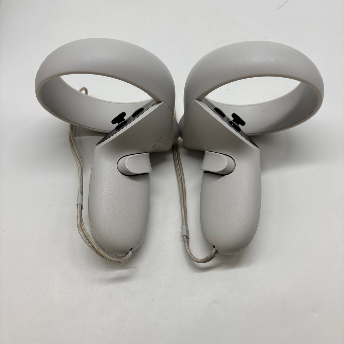 Meta Quest 2 64GB Standalone All-in-One VR Headset KW49CM - Smoke Smell