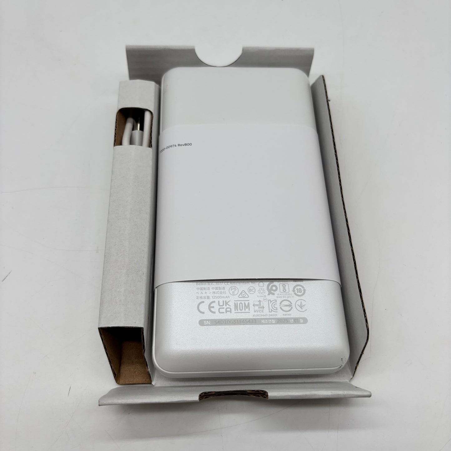 New Belkin BoostCharge Pro PowerBank 20K BPB012BT