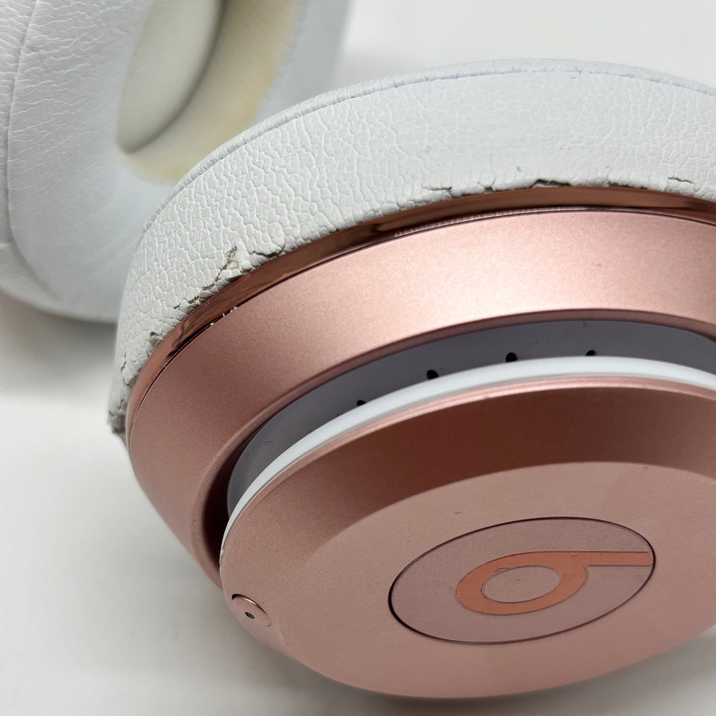 Beats Solo3 Wireless On-Ear Bluetooth Headphones Cloud Pink A1796