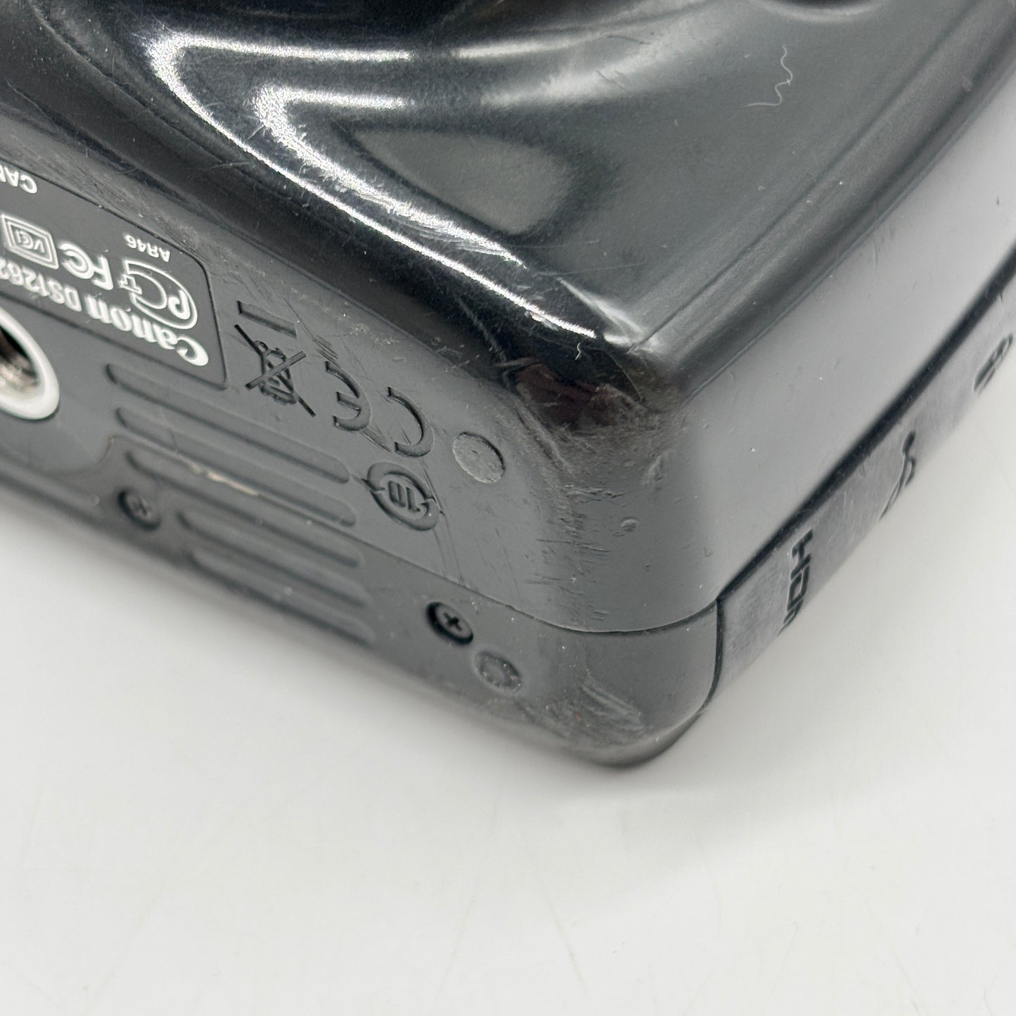 Canon EOS Rebel T3 12.2MP Digital SLR DSLR Camera Body Only