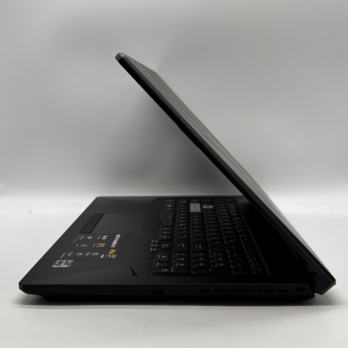 ASUS TUF Gaming A17 FA706N 17.3" Ryzen 7 8GB RAM 512GB SSD GeForce RTX 2050