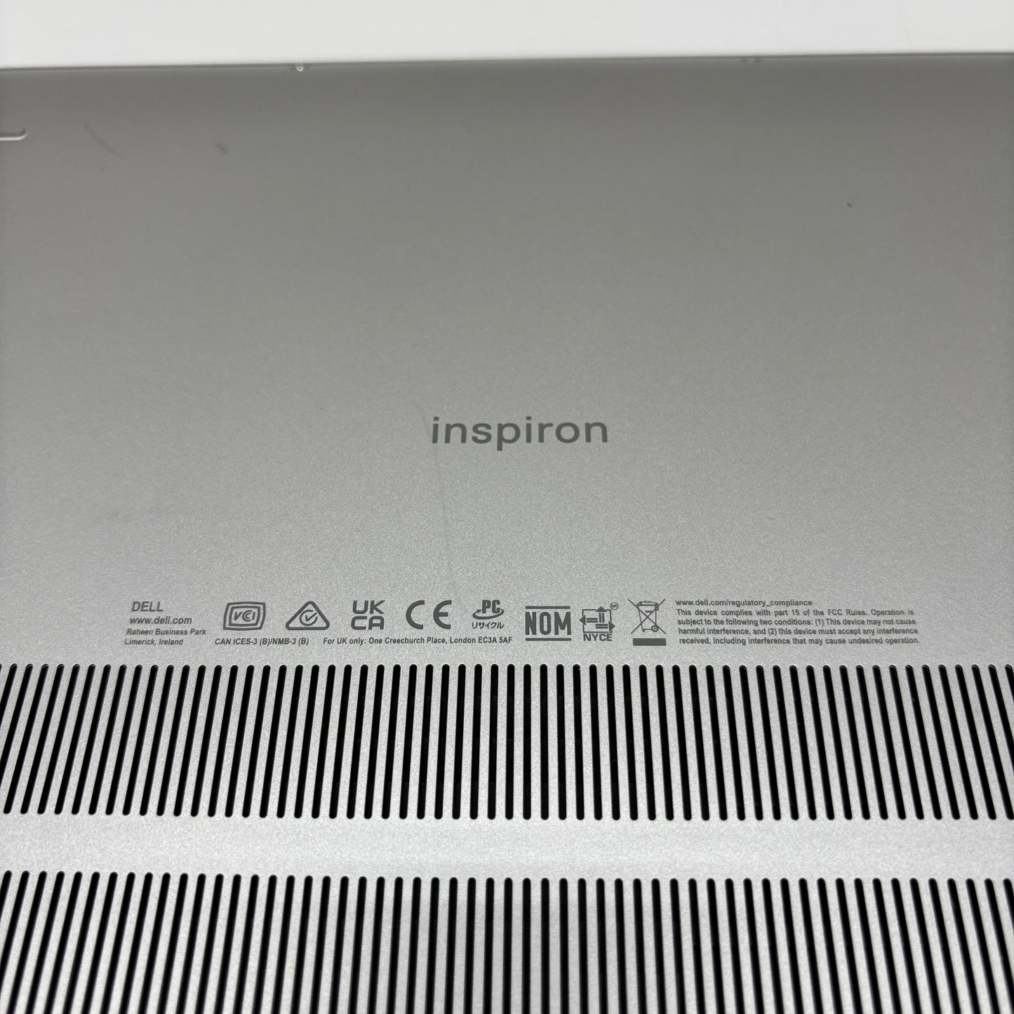 Dell Inspiron 16 5635 P125F 16" AMD Ryzen 5 7000 Series 2.0GHz 16GB RAM 512GB