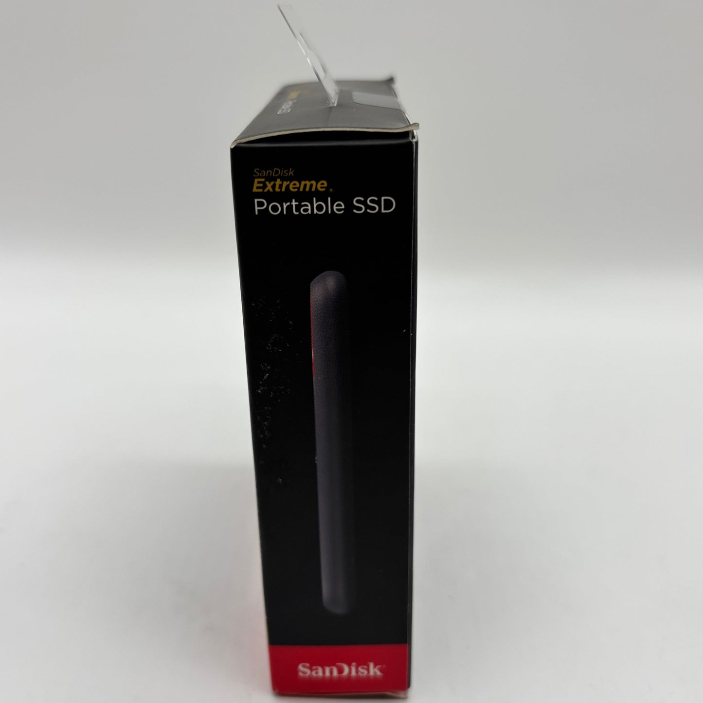 New SanDisk Extreme 1TB Portable SSD SDSSDE61-1T00-G25