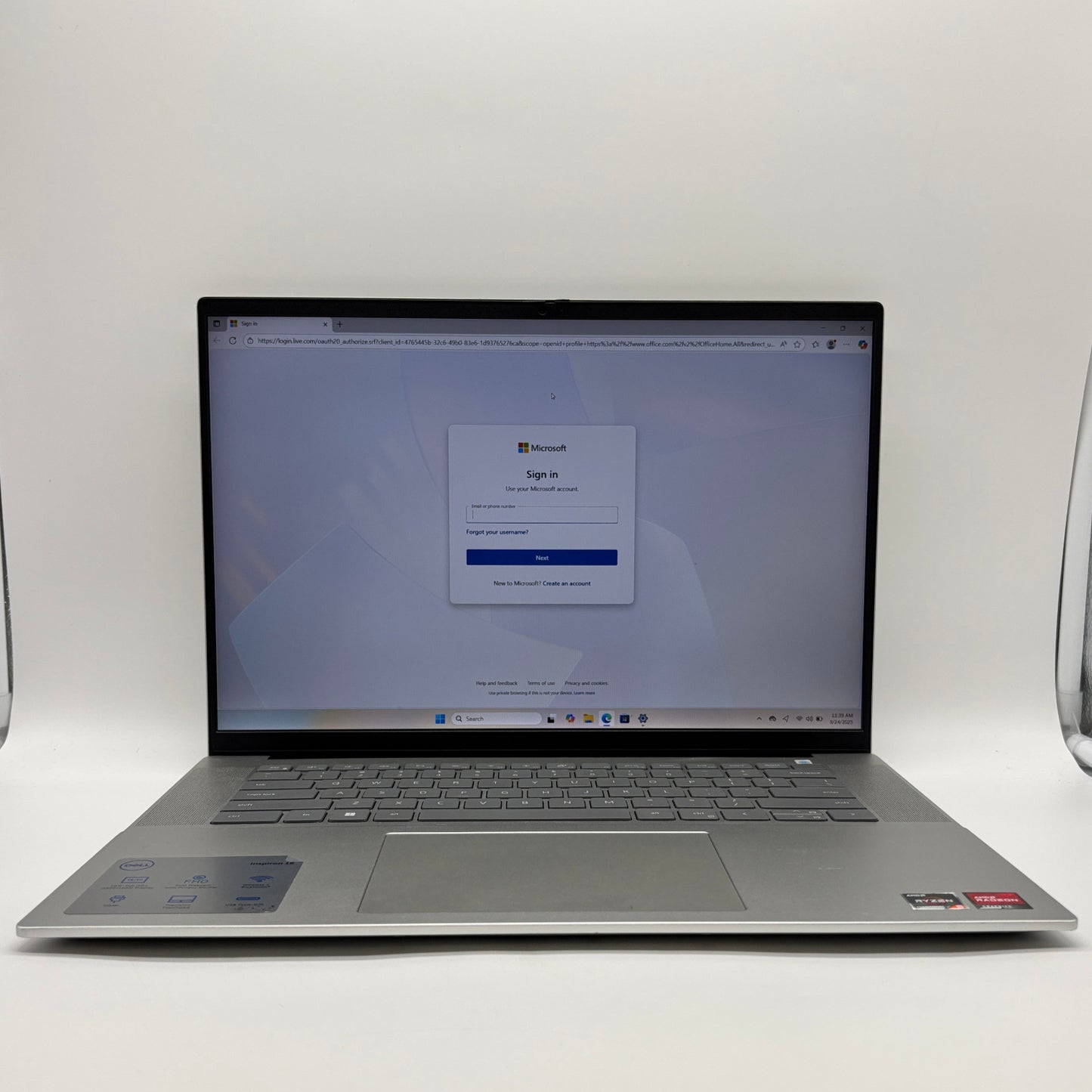 Dell Inspiron 16 5635 P125F 16" Ryzen 5 5500U 2.0GHz 16GB RAM 1TB SSD
