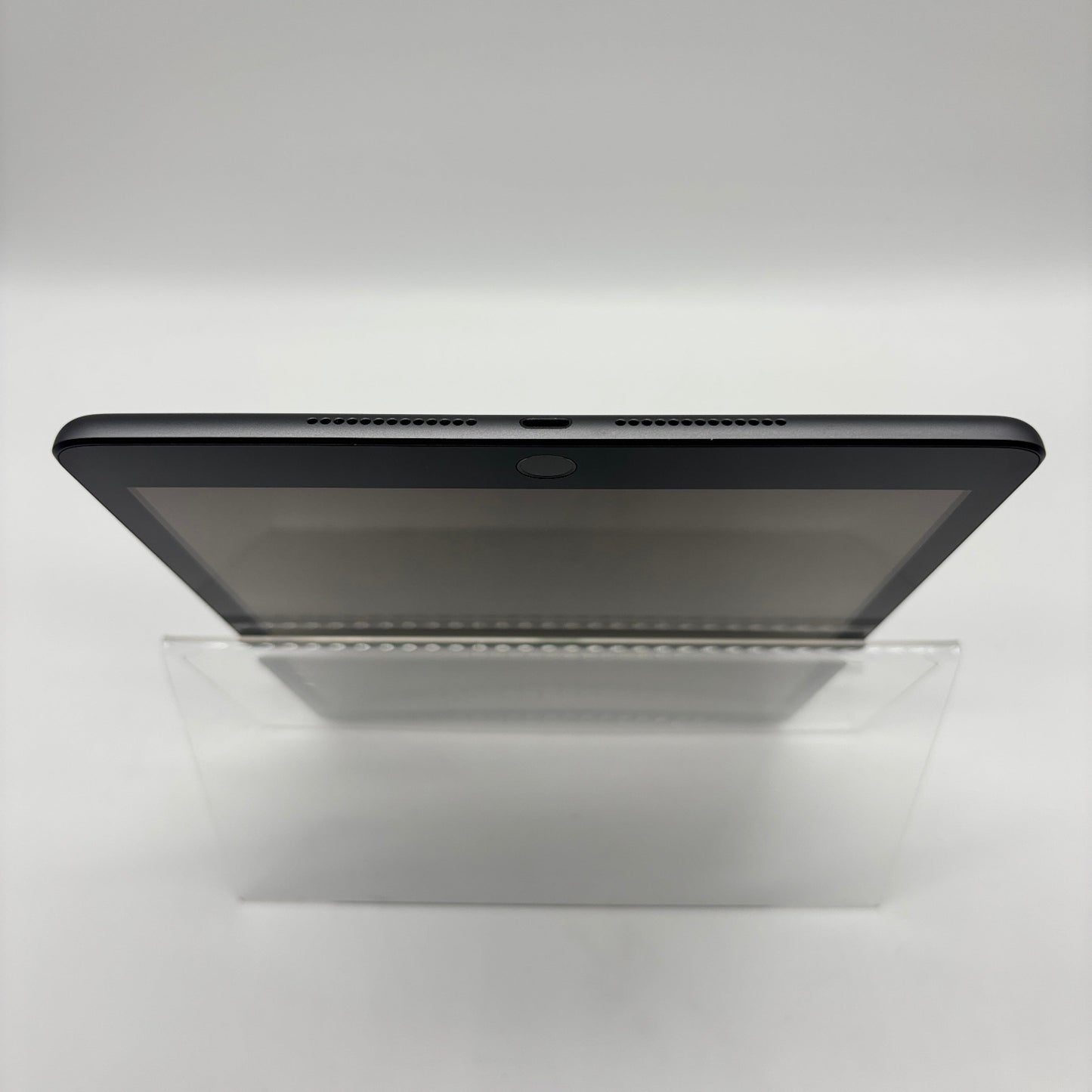 WiFi Only Apple iPad 8th Gen 32GB SPACE GRAY MYL92LL/A