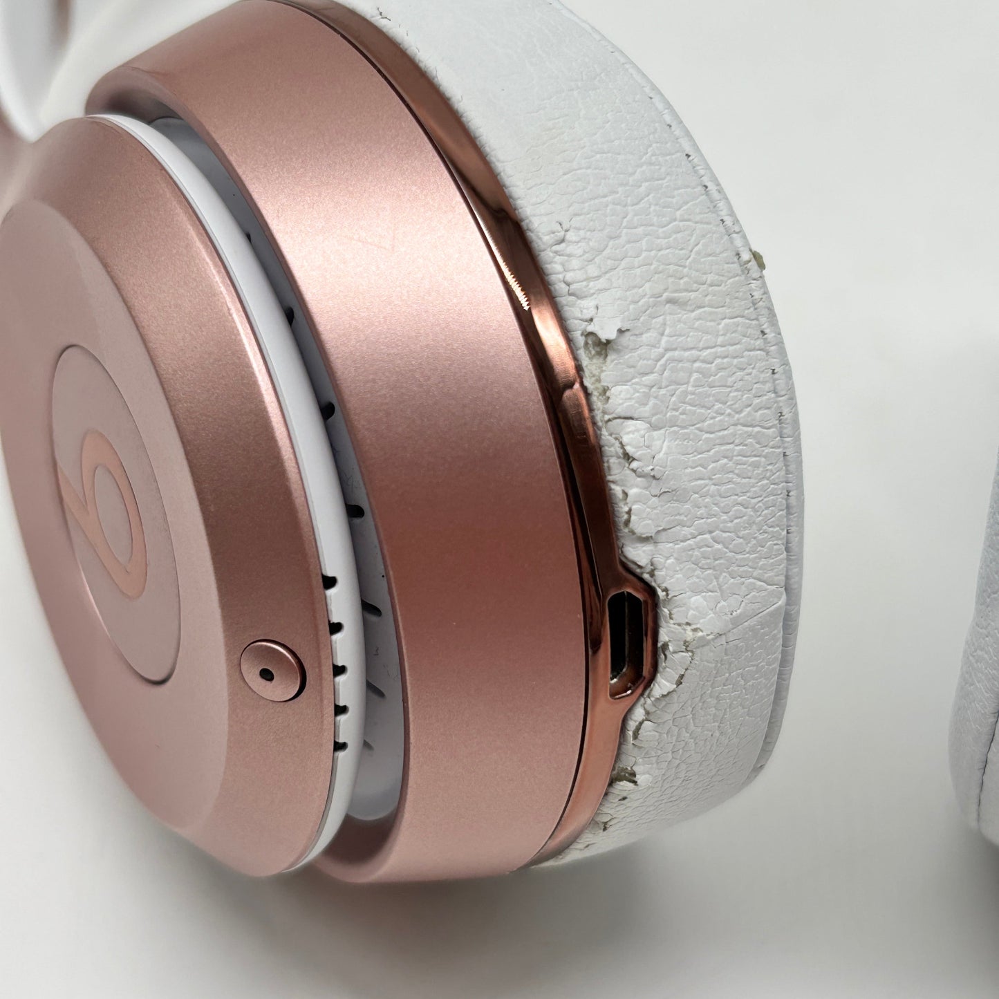 Beats Solo3 Wireless On-Ear Bluetooth Headphones Cloud Pink A1796