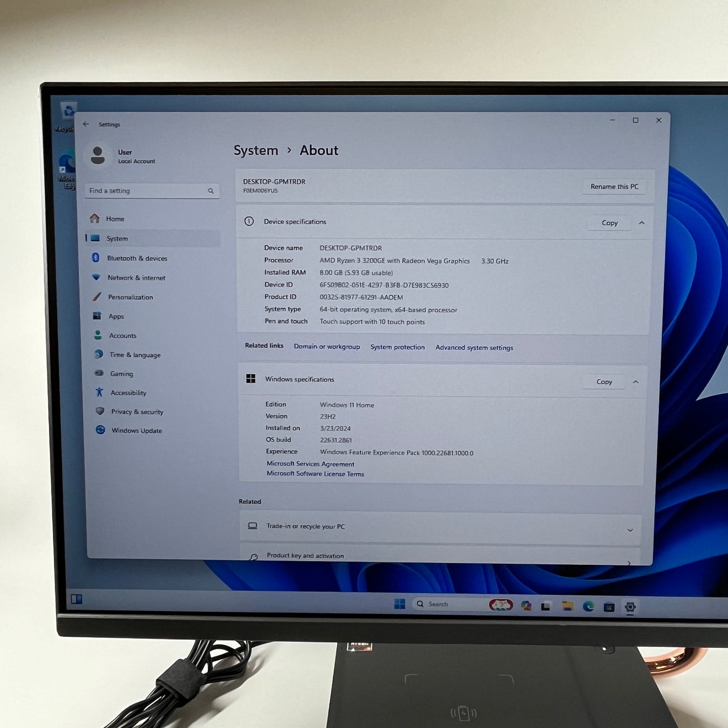 Lenovo Ideacentre AIO A540-24API 23.8" Ryzen 3 3200GE 3.30GHz 8GB RAM 256GB SSD