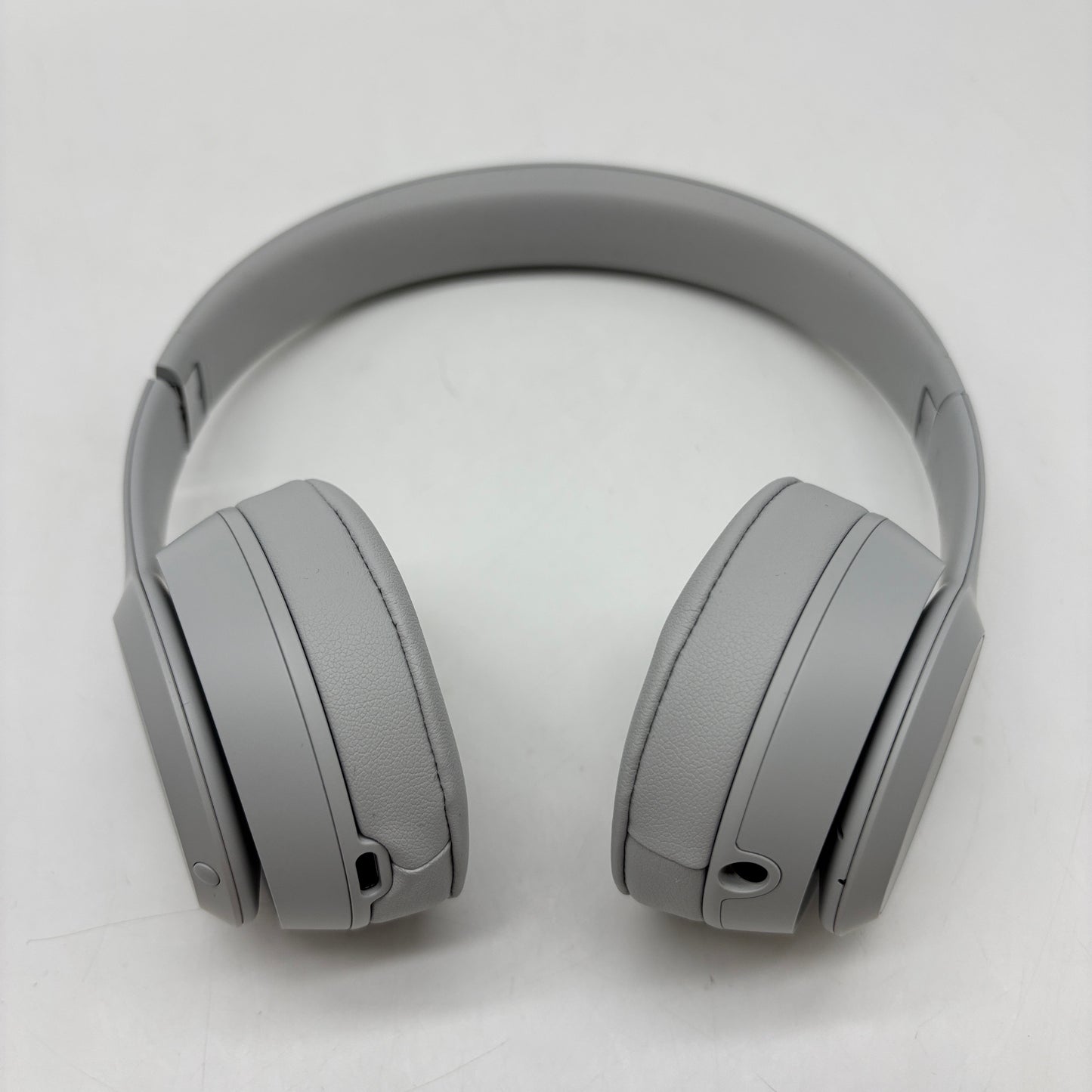 Beats Solo4  Wireless On-Ear Bluetooth Headphones Gray A3140