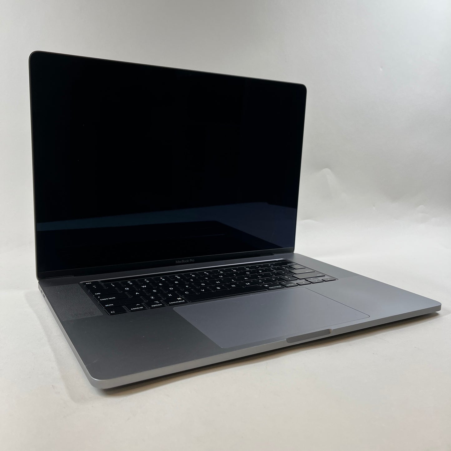 2019 Apple MacBook Pro 16" i7-9750H 2.6GHz 16GB RAM 512GB SSD Silver A2141