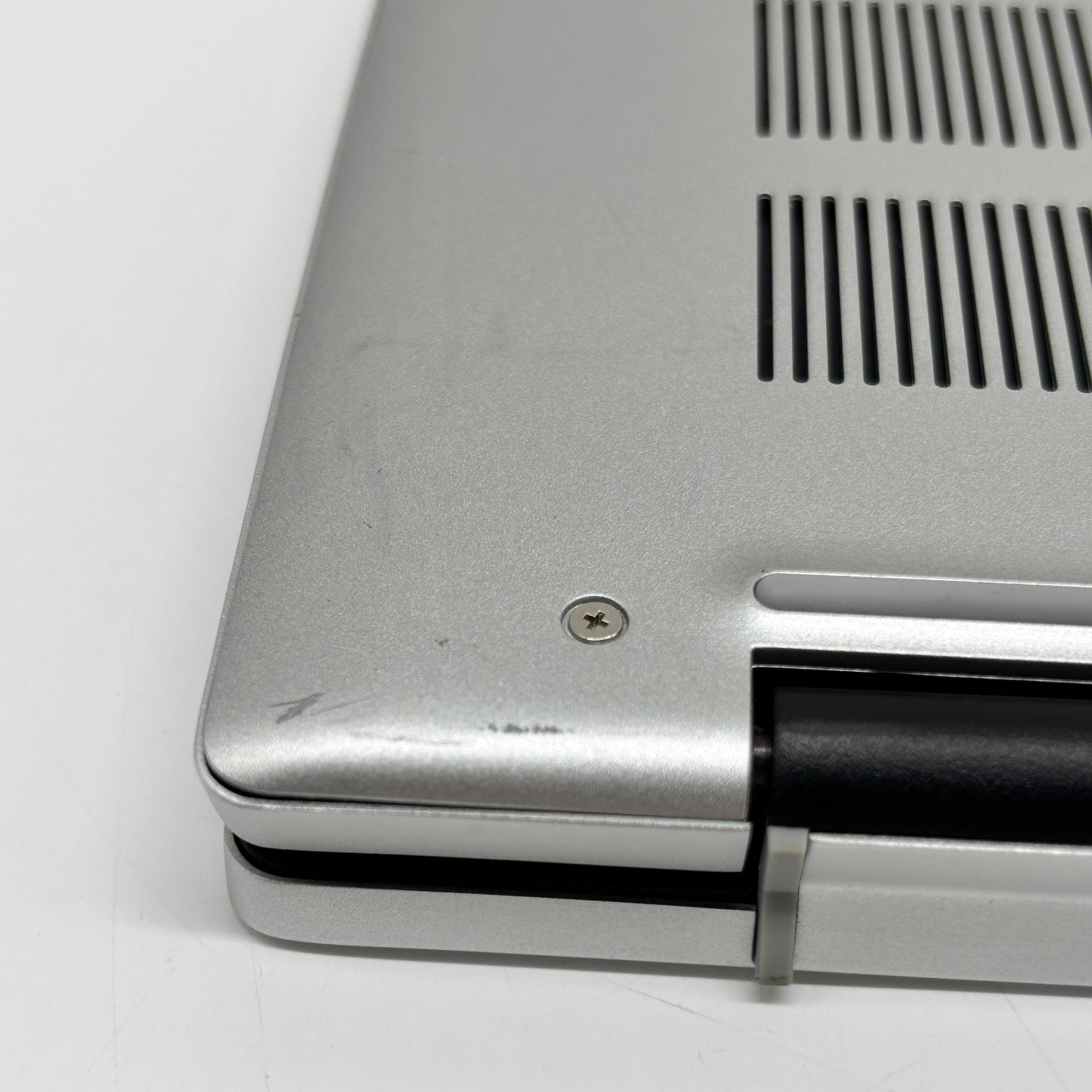 Dell Inspiron 16 5635 P125F 16" AMD Ryzen 5 7000 Series 2.0GHz 16GB RAM 512GB 