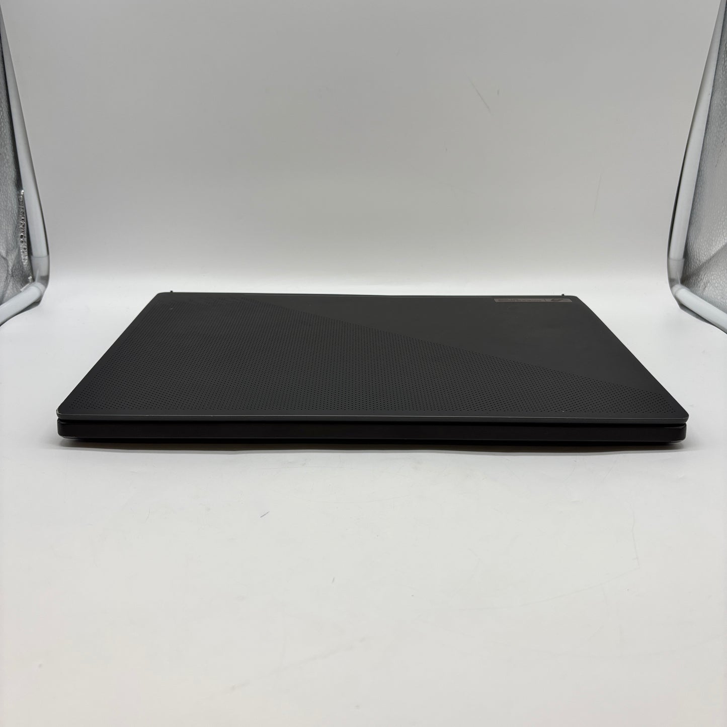 Asus ROG Zephyrus G15 15.6" AMD Ryzen 9 6900HS 3.3GHz 40GB RAM 4TB SSD RTX 3060