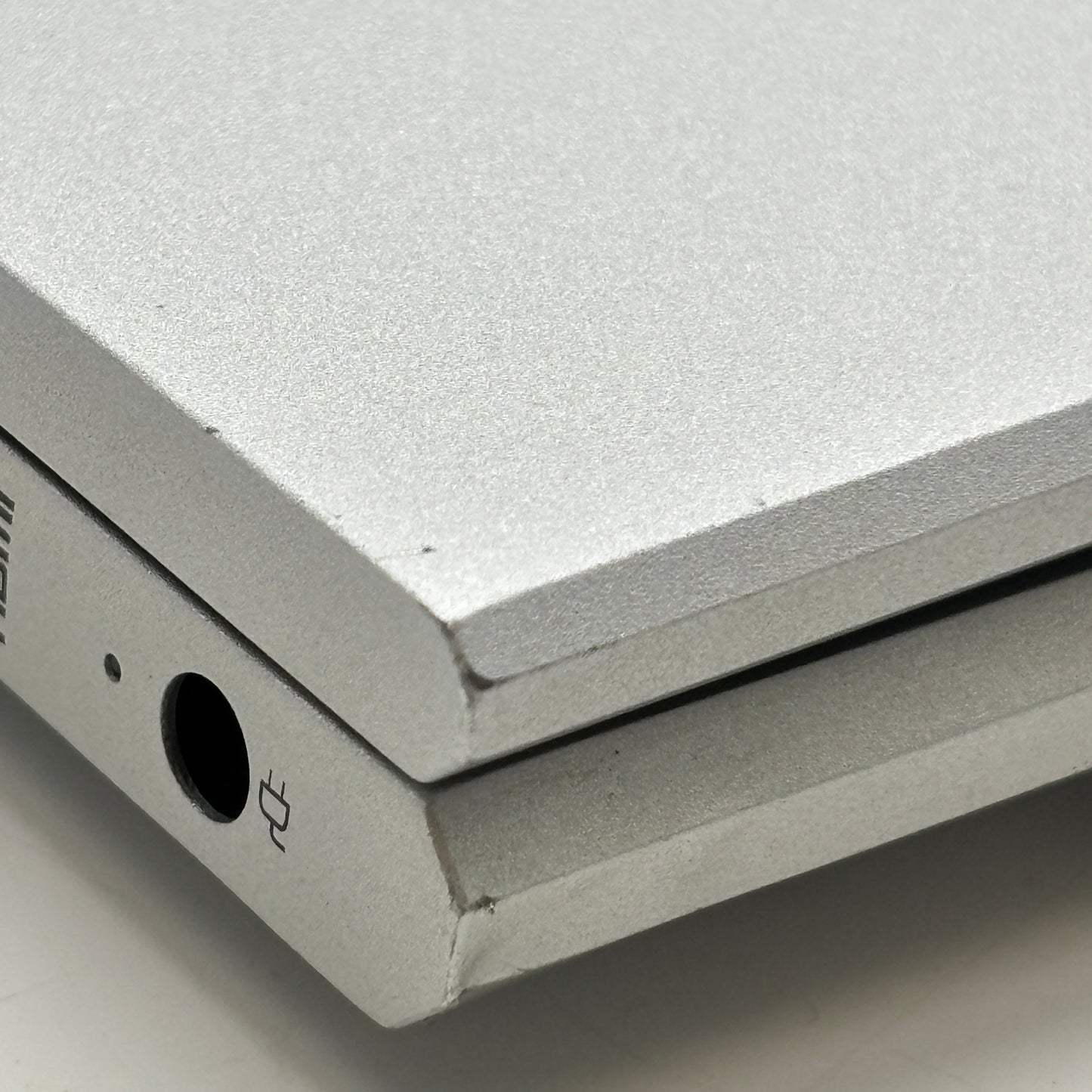 HP Elitebook 830 G8 13.3 i7-1185G7 3.0GHz 16GB RAM 250GB SSD 