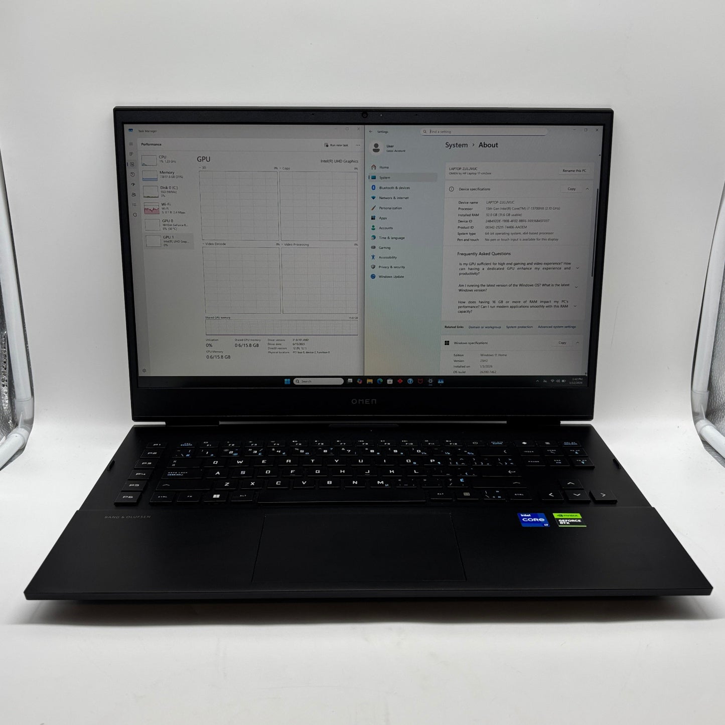 HP Omen 17-CM2002CA 17.3" i7-13700HX 2.1GHz 32GB RAM 4TB SSD GeForce RTX 4060