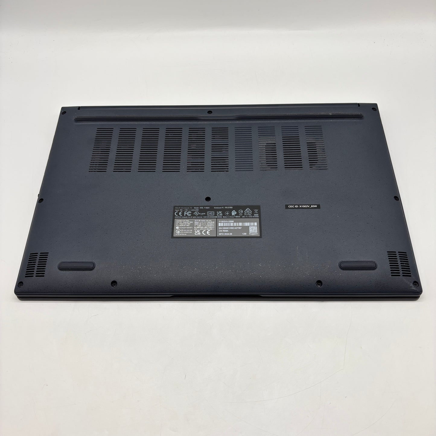 Asus Vivobook 15 F1502V 15.6" i9-13900H 2.6GHz 16GB RAM 1TB SSD