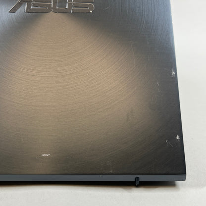 ASUS Zenbook Pro 15 UM535Q 15" Ryzen 9 5900HX 3.3GHz Nvidia GeForce RTX 3050 Ti