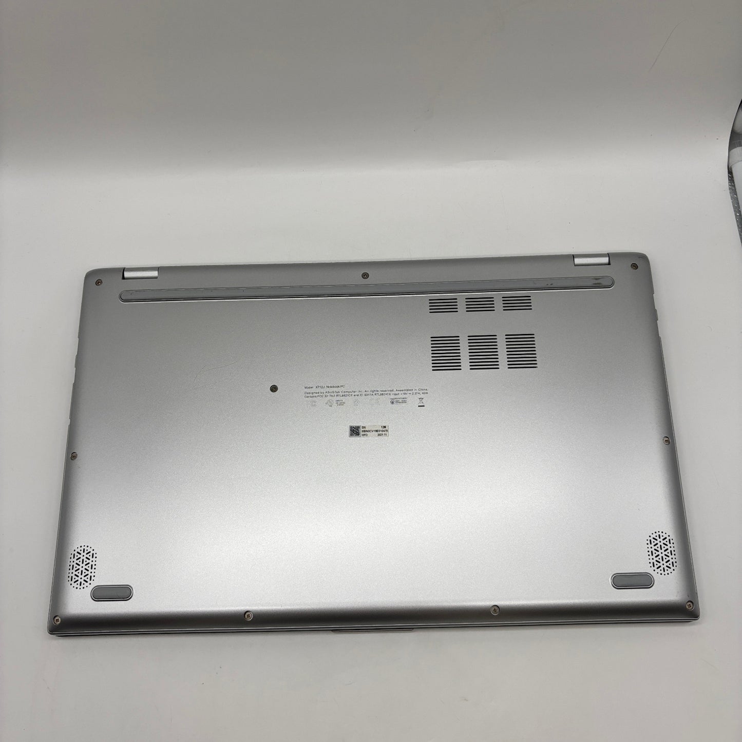 Asus VivoBook 17 X712J 17.3" i5-1035G1 1.1GHz 12GB RAM 1TB SSD
