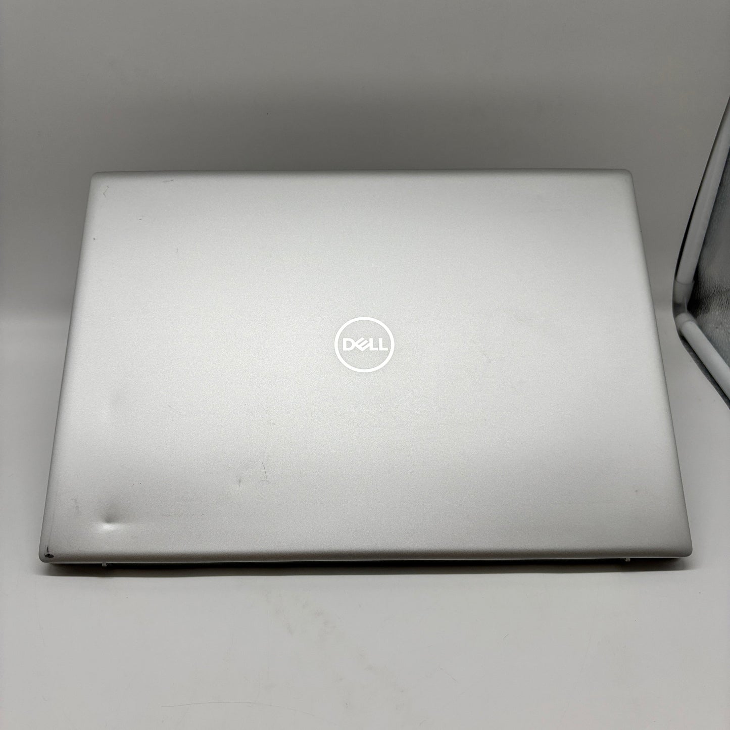 Dell Inspiron 16 5635 P125F 16" AMD Ryzen 5 7000 Series 2.0GHz 16GB RAM 512GB 