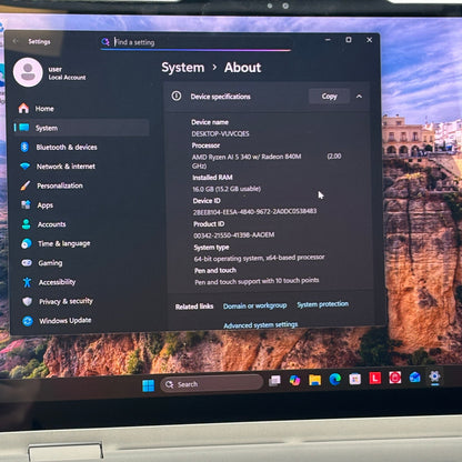 Lenovo Yoga 7 2-in-1 14AKP10 14" Ryzen AI 5 340 2.0GHz 16GB RAM 512GB SSD