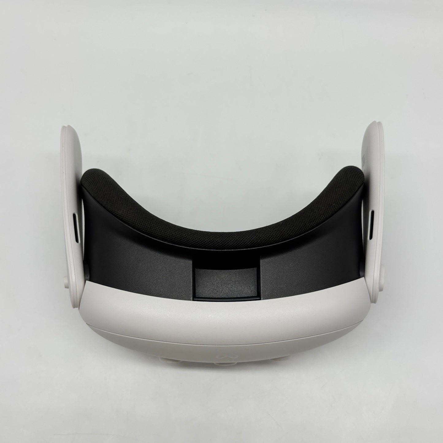 Broken Meta Quest 3 128GB Standalone All-in-One VR Headset S3A - Boot Loop/No Head Strap