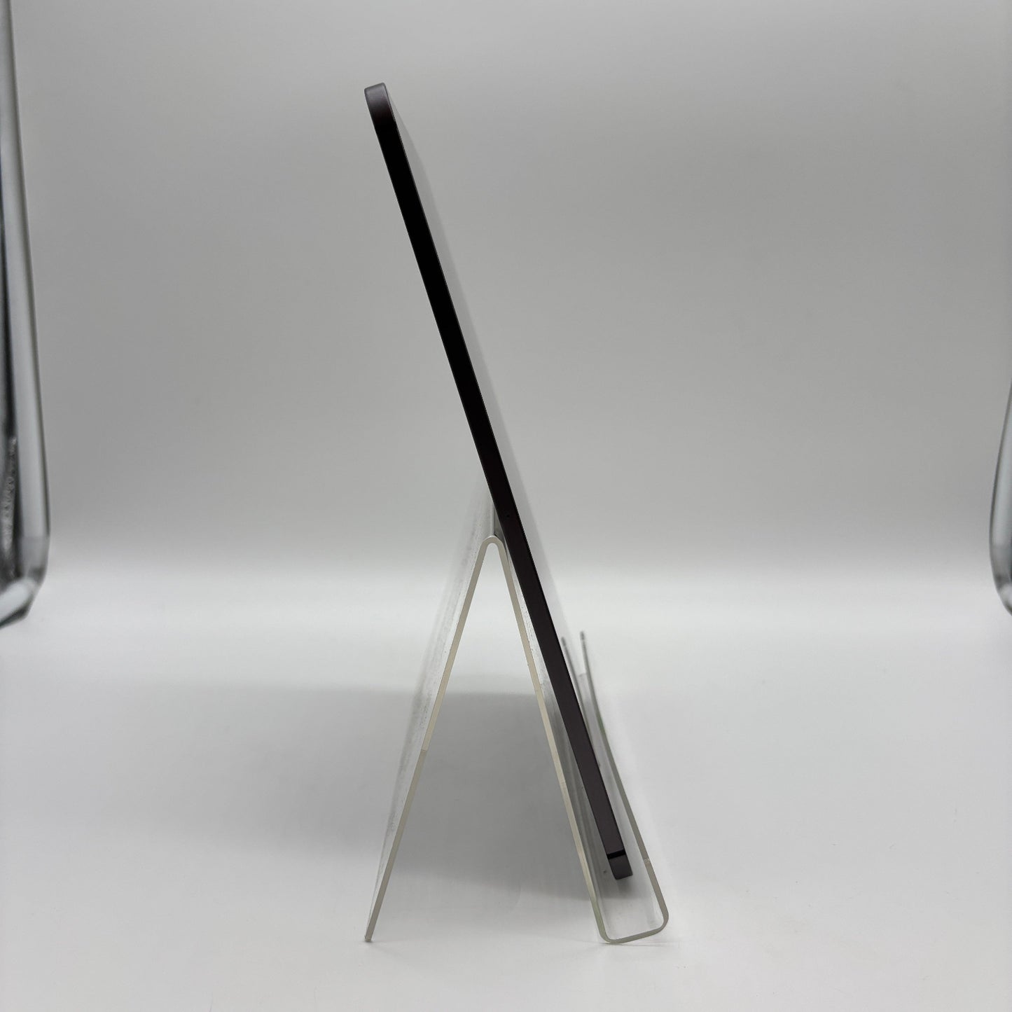 Unlocked Apple iPad Pro 11" 2nd Gen 256GB Space gray MXEW2LL/A