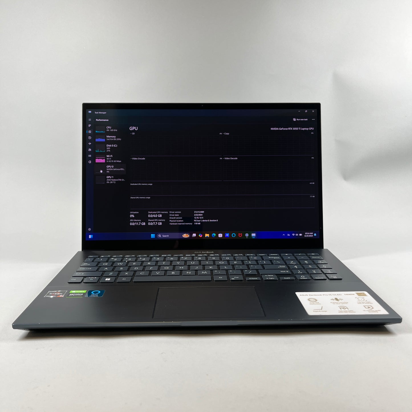 ASUS Zenbook Pro 15 UM535Q 15" Ryzen 9 5900HX 3.3GHz Nvidia GeForce RTX 3050 Ti