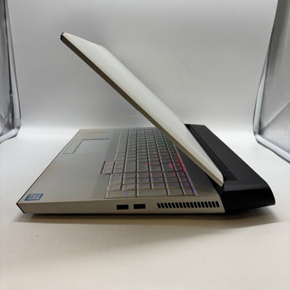 Alienware Area-51m P38E 17.3" i9-9900K 32GB RAM 2TB SSD/HDD Geforce RTX 2070