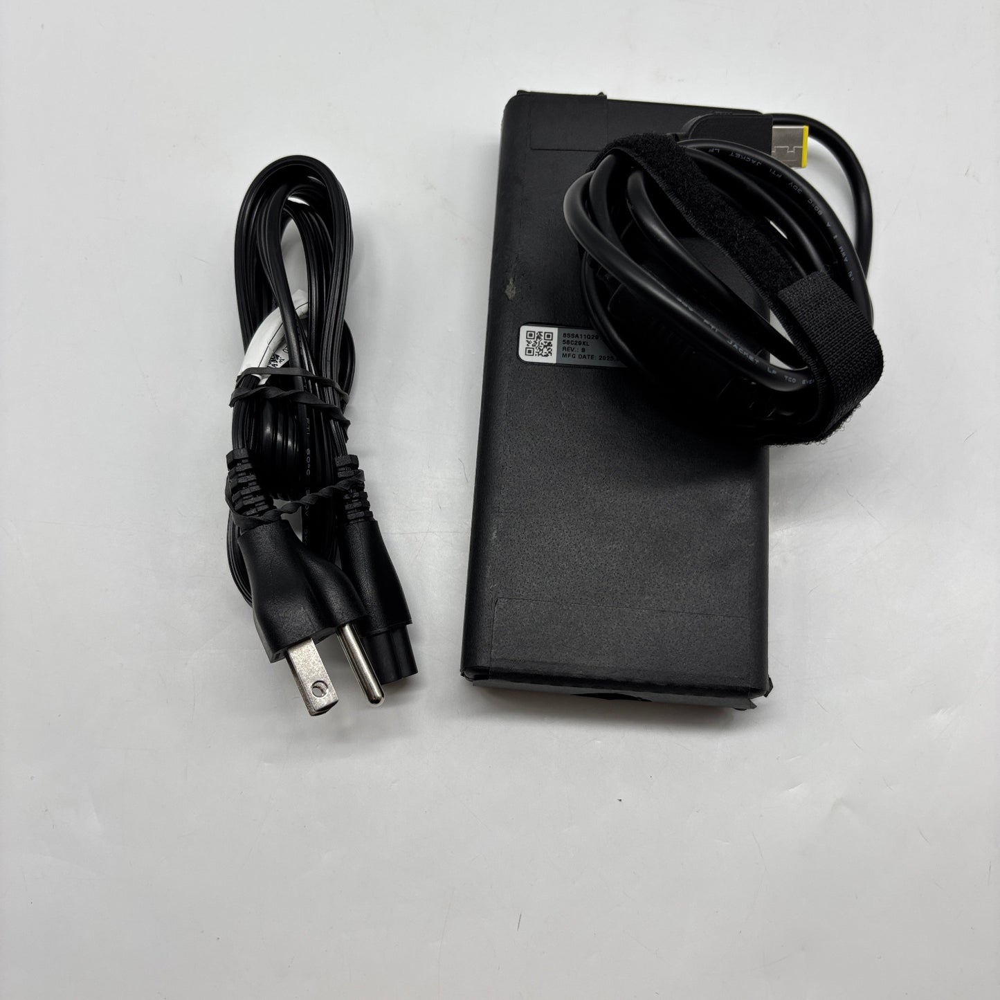 Lenovo LOQ 15IRX10 15.6" i5-13450HX 2.4GHz 16GB RAM 512GB SSD GeForce RTX 5050