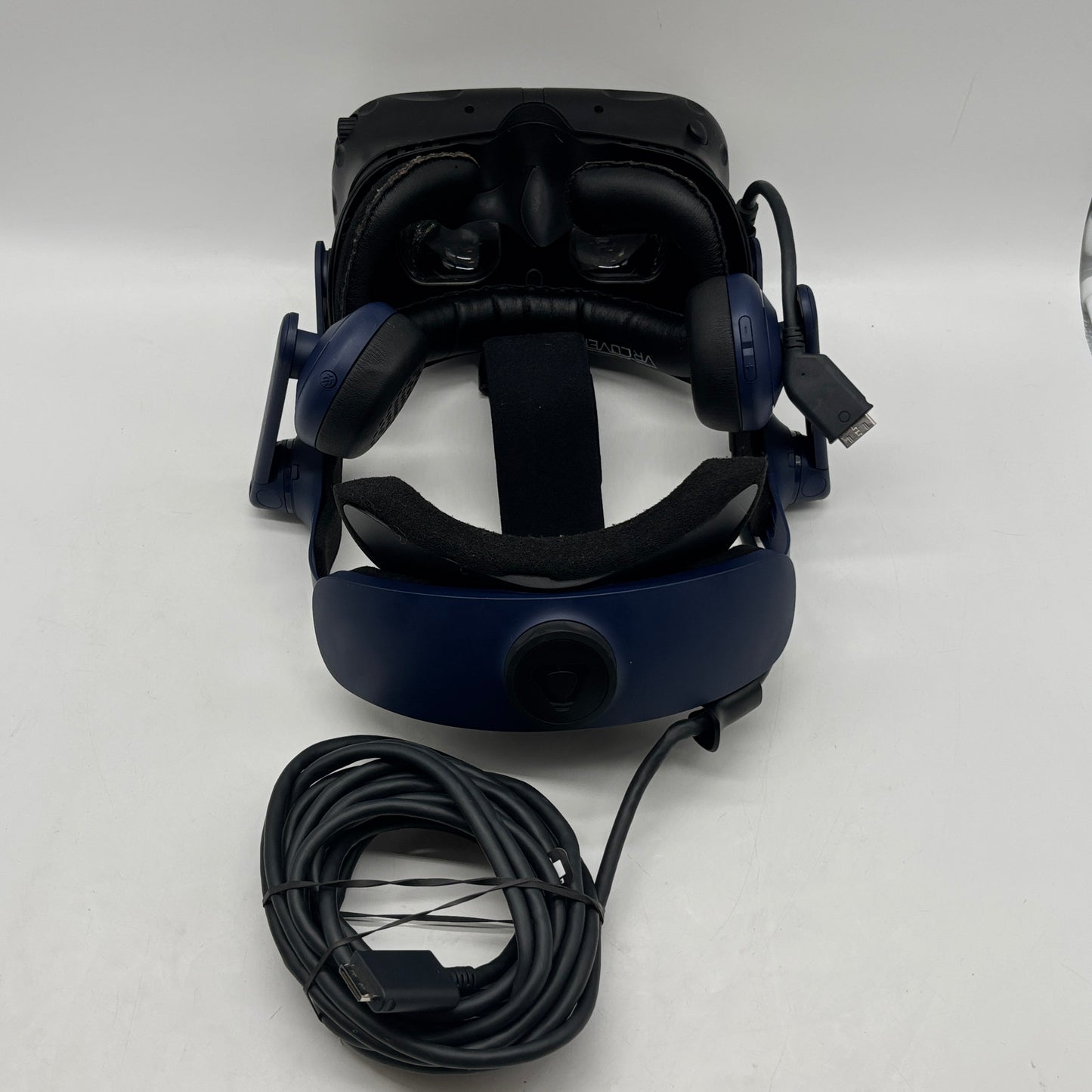 HTC Vive Pro 2 Full Kit PC VR Headset 99HASZ006-00 with Accessories