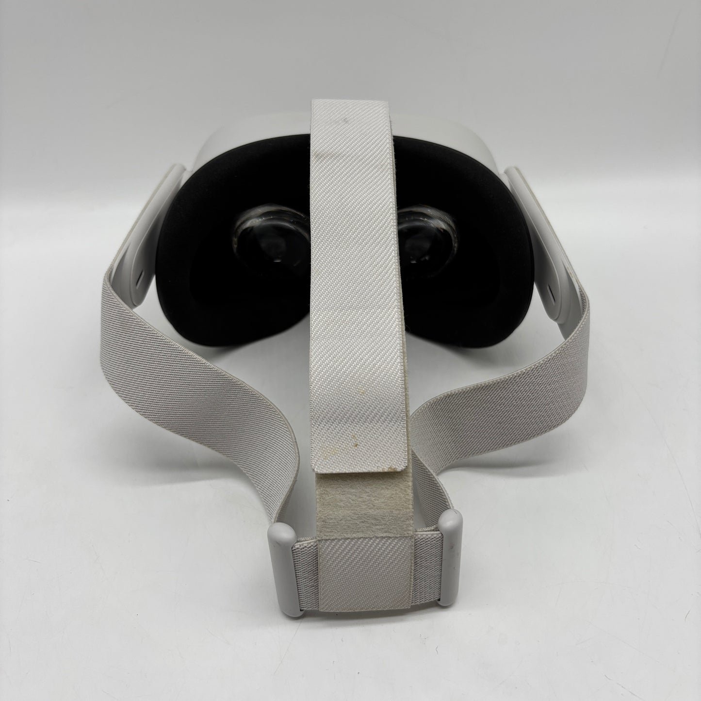 Meta Quest 2 128GB Standalone All-in-One VR Headset KW49CM