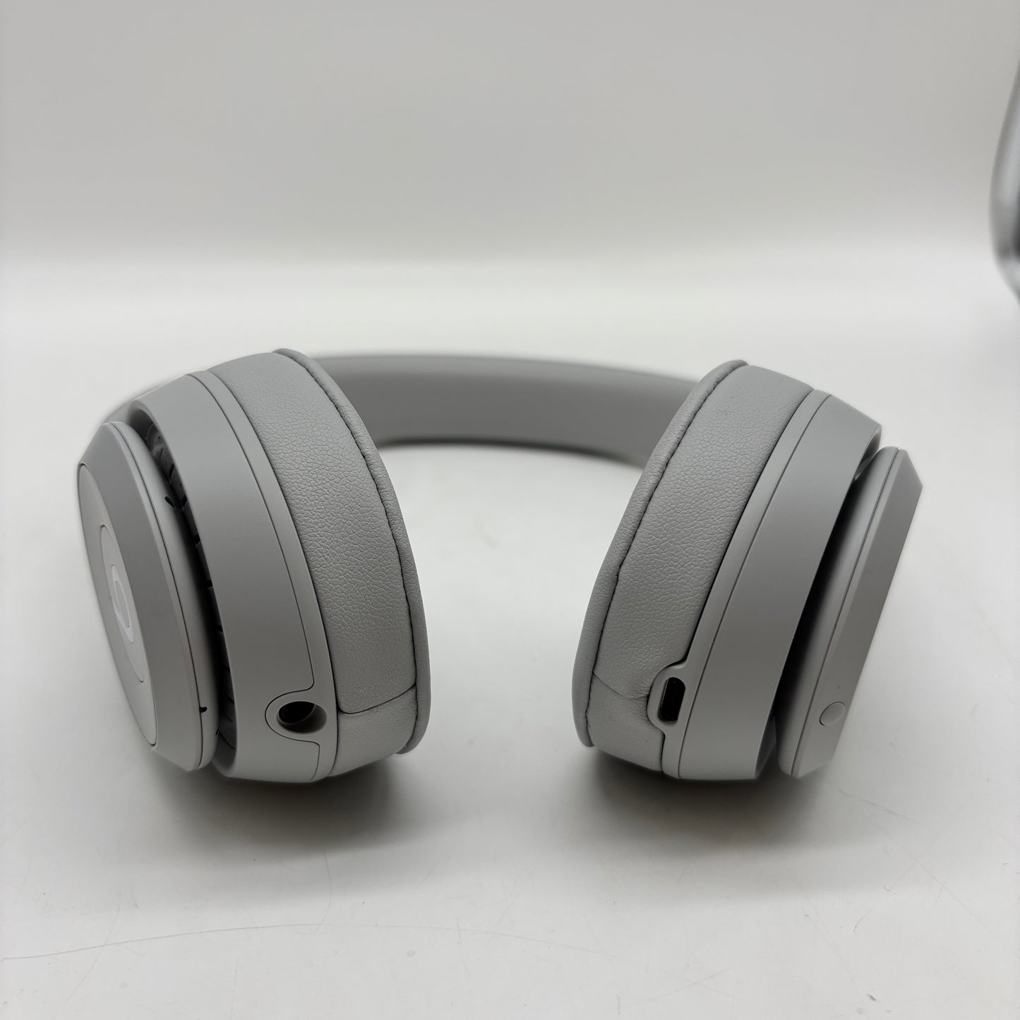 Beats Solo4  Wireless On-Ear Bluetooth Headphones Gray A3140