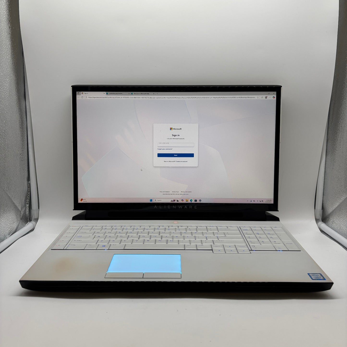 Alienware Area-51m P38E 17.3" i9-9900K 32GB RAM 2TB SSD/HDD Geforce RTX 2070