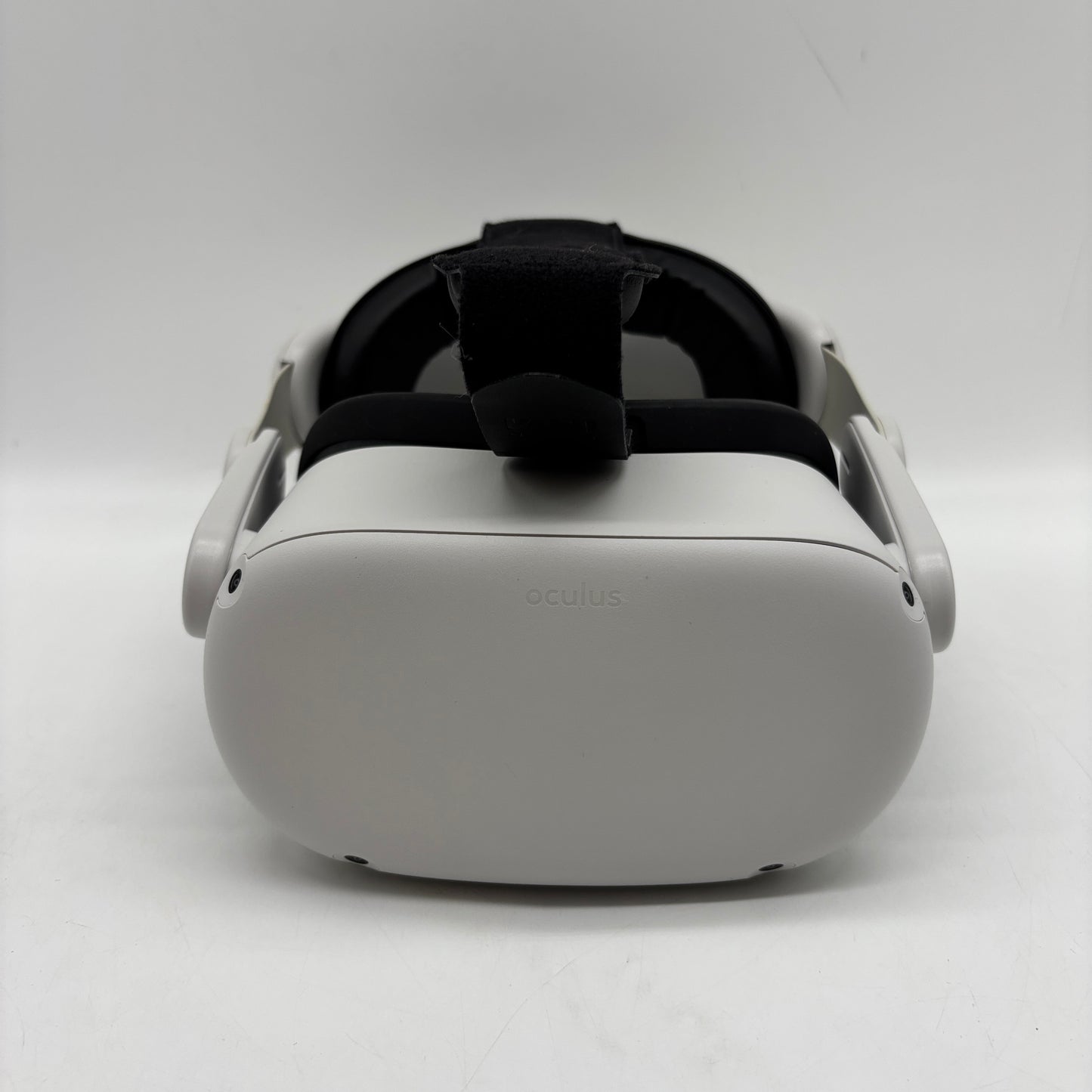 Oculus Quest 2 128GB Standalone All-in-One VR Headset KW49CM