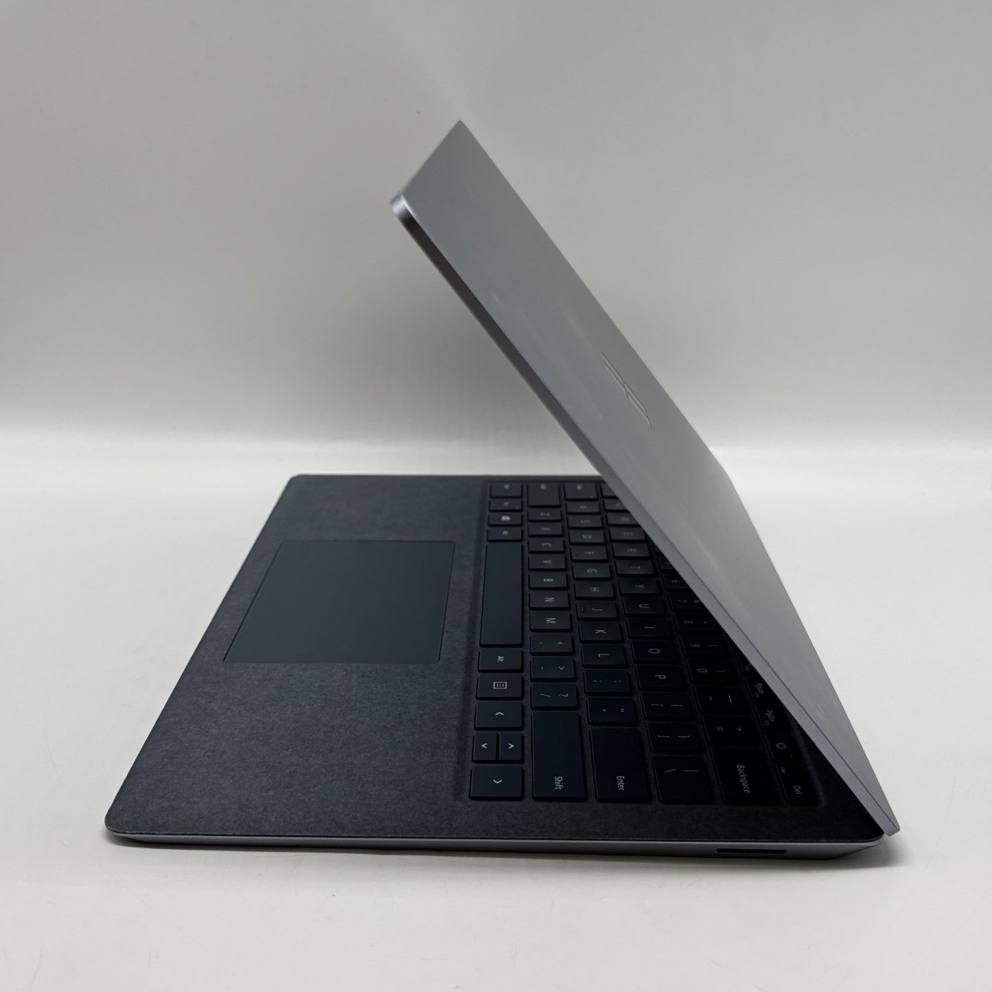 Microsoft Surface Laptop 4 1950 13.5" i7-1185G7 3.0GHz 16GB RAM 512GB SSD