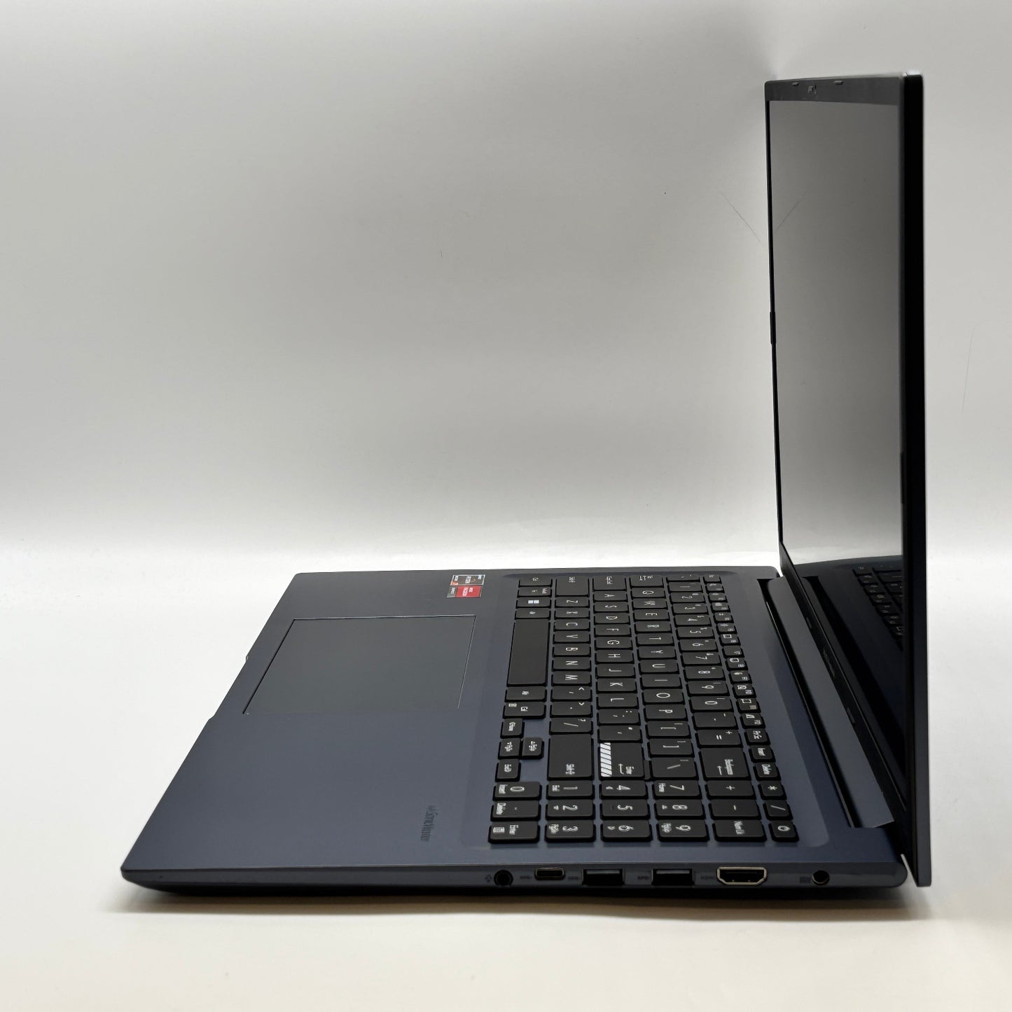 Asus Vivobook M1603Q 16" Ryzen 7 5800HS 3.2GHz 12GB RAM 512GB SSD