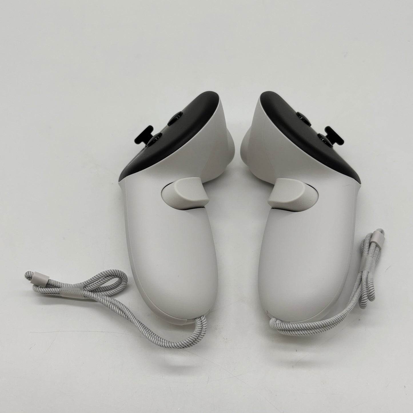 Meta Quest 3S 128GB Standalone All-in-One VR Headset P97