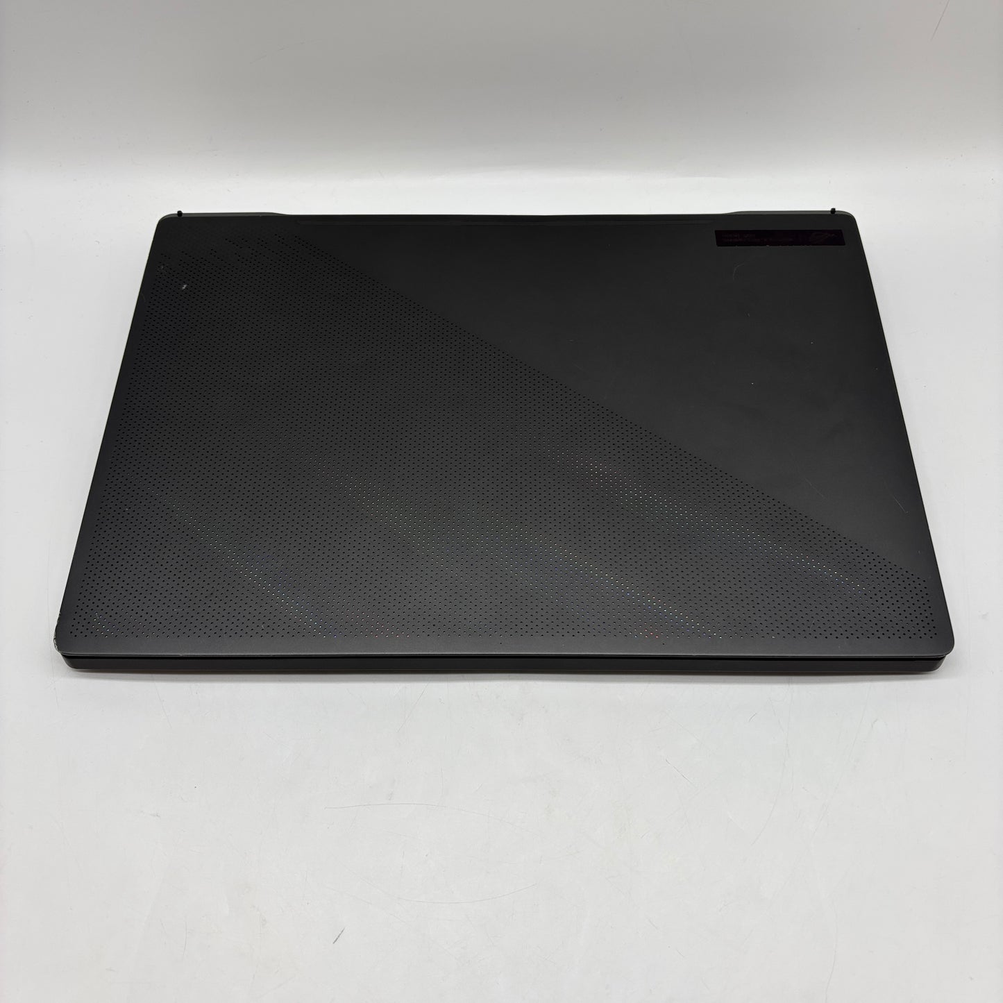 Asus ROG Zephyrus G15 15.6" AMD Ryzen 9 6900HS 3.3GHz 40GB RAM 4TB SSD RTX 3060