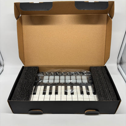 Novation Launchkey MINI MK2 Keyboard Controller NOVLKMIN2