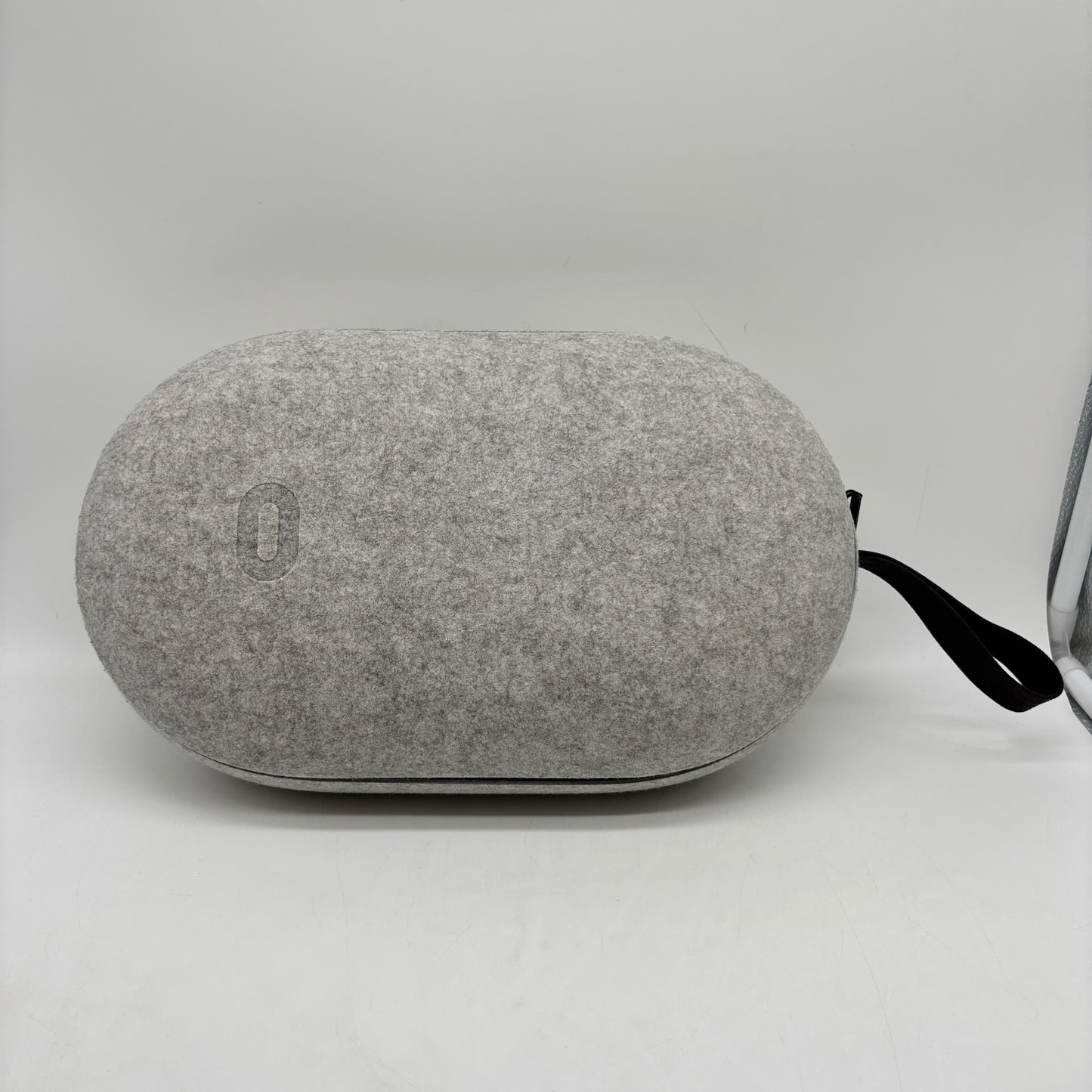 Oculus Quest 2 128GB Standalone All-in-One VR Headset KW49CM