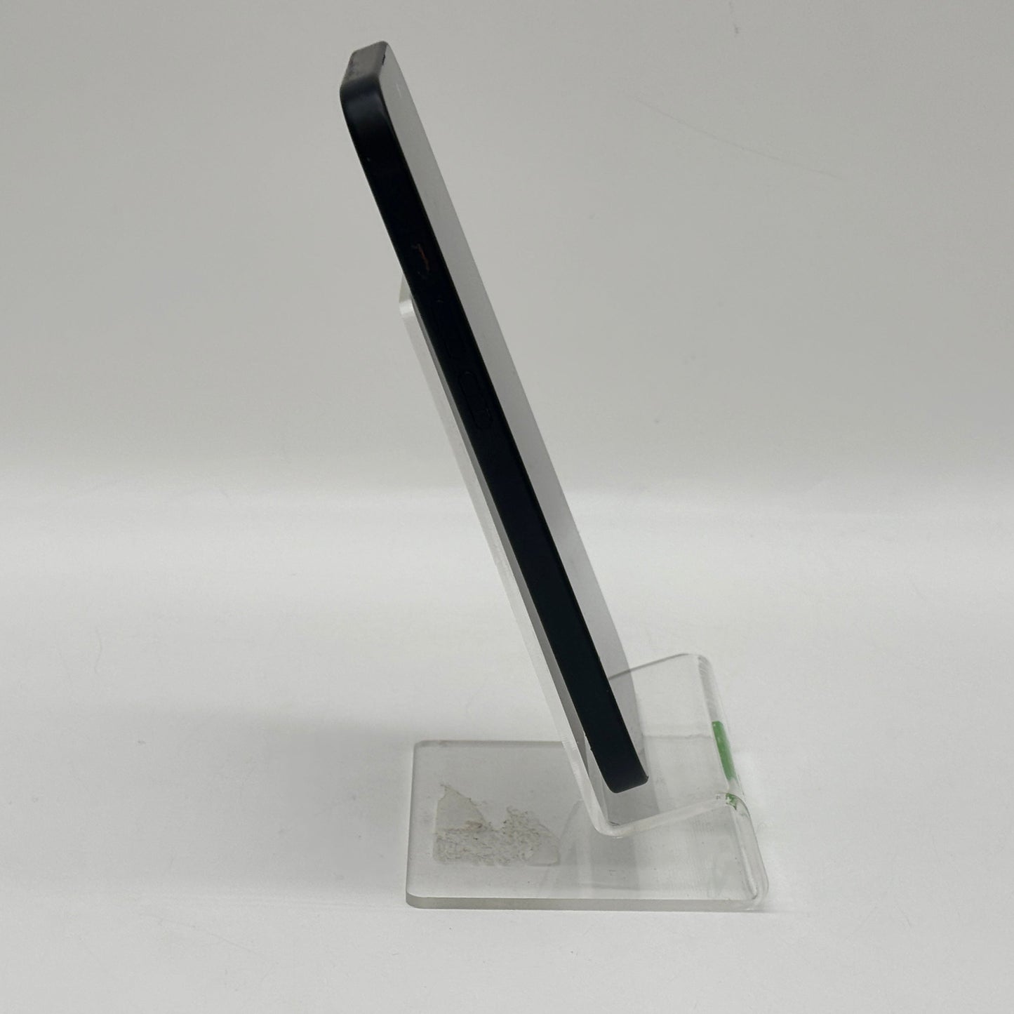 Unlocked Apple iPhone 15 128GB 26.2 Black MTLV3LL/A